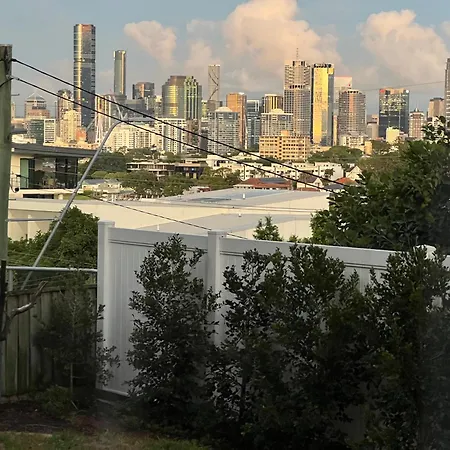 Hilltop Hideaway Holiday home Brisbane