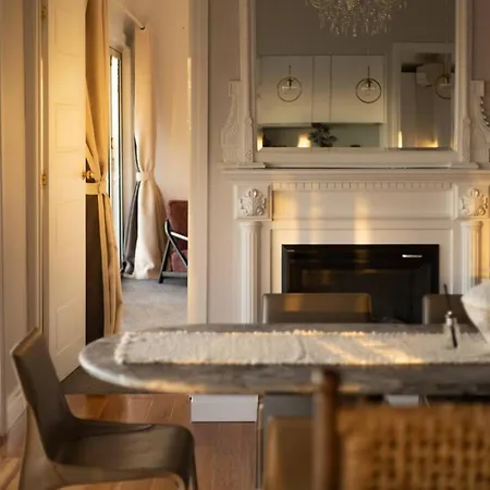 6mil Luxe Hilltop 6 Bedroom Heritage Mansion