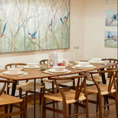 3br Charming Queenslander Mins Drive To Cbd And Gabba Stadium! Holiday home Brisbane