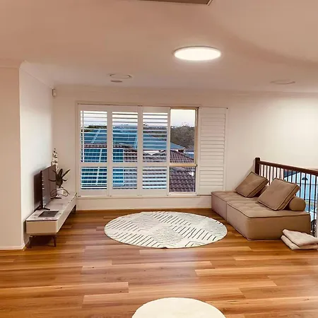 Carindale Family Home, Private Pool, Leisure Villa *