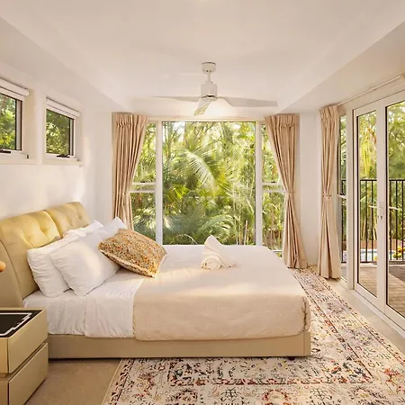 Villa 5br Pool - Bbq Retreat - Sleeps 11 Max - Ev Station