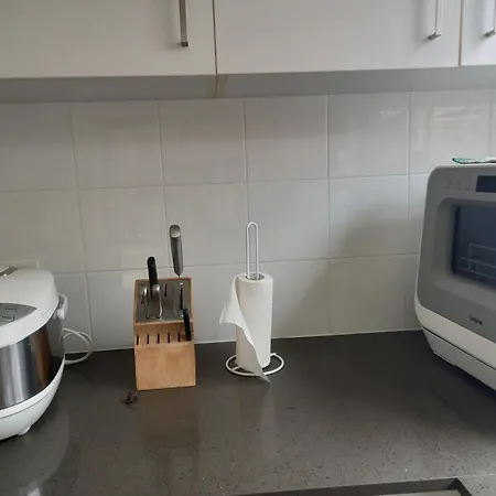 Vista Air Conditioned Dream Castle Youth Guest house Brisbane