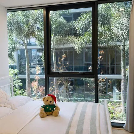 Apartment Cordelia St Pool And Gym 30806-2 *