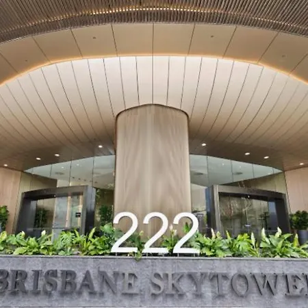 Skyrise Upper Floor Infinite Pool