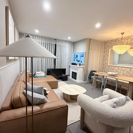 Apartment 24 Bromley St Private In A Luxurious Shared Brisbane