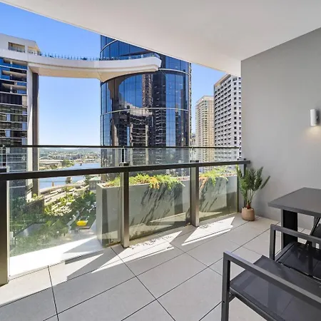 New Private In Queens Wharf Lv12 - And River View Apartment *