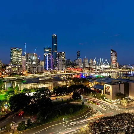 South Bank Modern 2br Riverside Retreat Apartment Brisbane