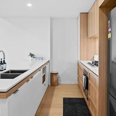 Heart Of Riverview Balcony Pool And Bbq Apartment Brisbane