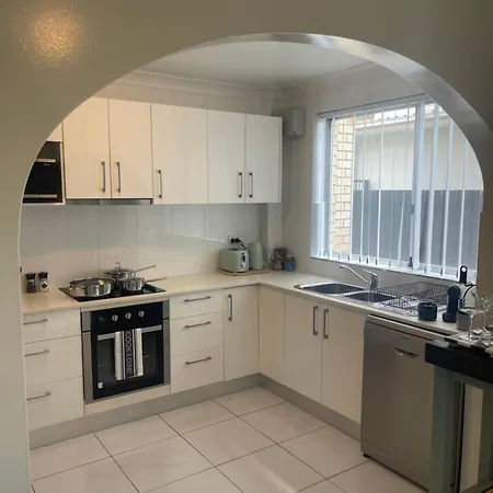 2 Bed Ground Flr Gaythorne Courtyard Apt, Parking Brisbane
