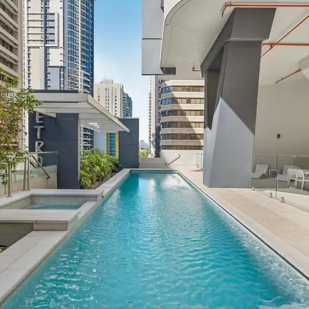 Modern 2b With In Centre * Brisbane