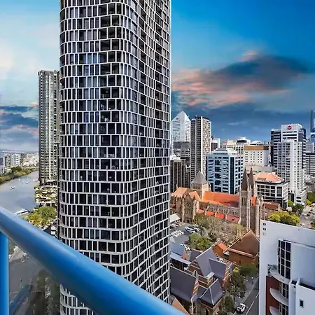 Pool & Gym & Parking Brisbane