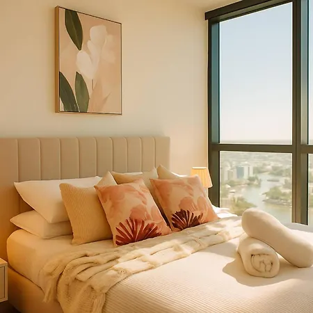 2br Botanic Serenity - Queens Wharf Lv 49 Luxury Bne River Apartment