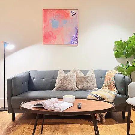 Apartment Street 2br2bath With Free Parking *