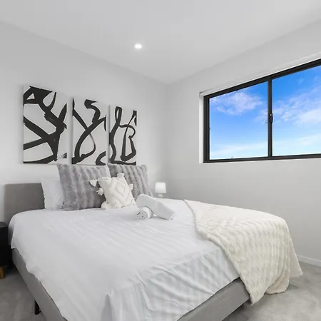 Spacious Panoramic 2br Apartment, Parking And Views *