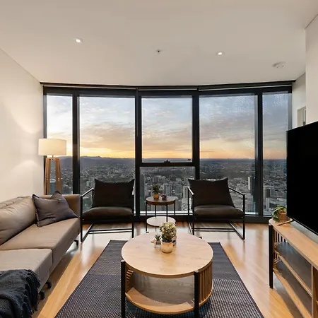 Skytower 72nd Floor 3br With Parking, Pool And Gym * Brisbane