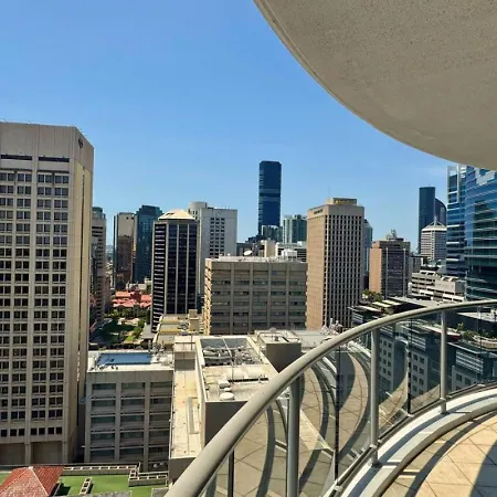 Contemporary 3br Getaway In Cbd