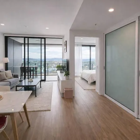 Apartment 2br Privately Managed, Free Carpark, Wifi, Pool In Panorama Bowen Hills *