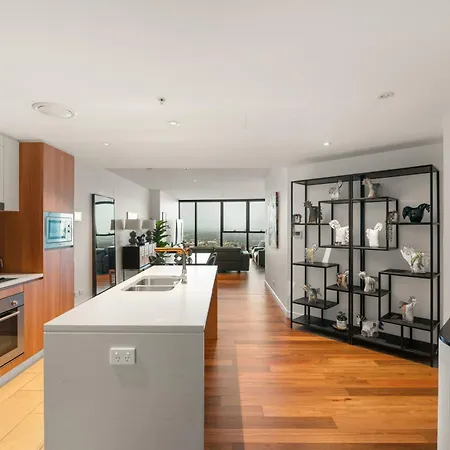 Apartment Skylight With Free Parking Brisbane
