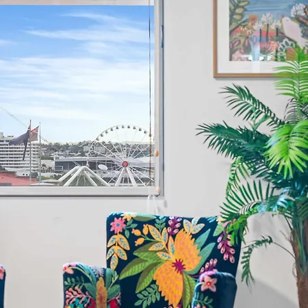 2 Bed 2 Bath Parking *
