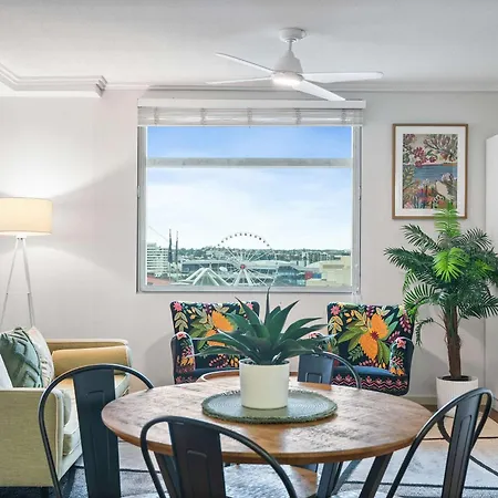 2 Bed 2 Bath Parking