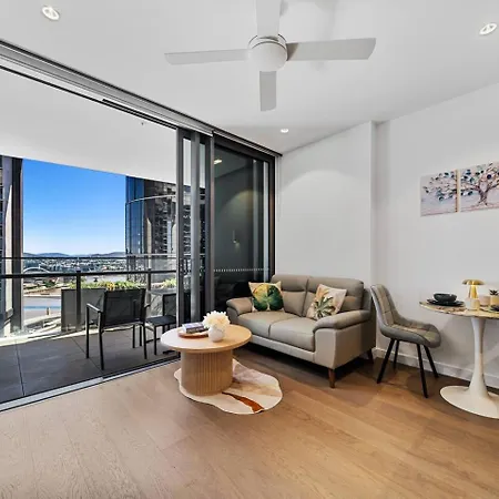 New Private In Queens Wharf Lv12 - And River View Apartment *