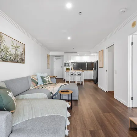 Modern On Mary 1 Bedroom, 1 Bathroom, 1 Car, Views! Apartment