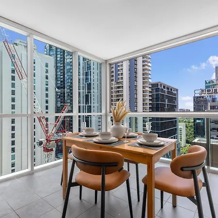 Apartment Oaks Gorgeous 2br With Pool, Parking, Gym Brisbane
