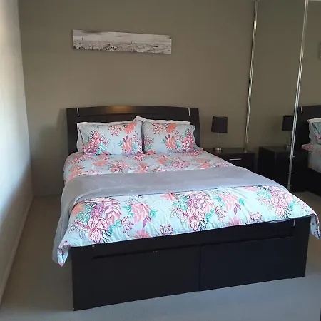 Tara's Place-gabba * Brisbane