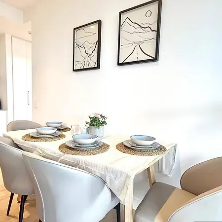 Apartment 2br Boutique Only Mins To Suncorp Stadium & Bne