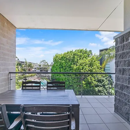Bulimba Solace - Poolside Living By River *