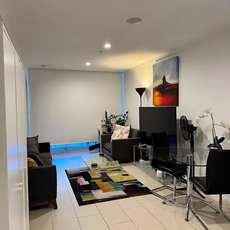 Ensuite In 2bd 2br 1 Pk Newstead *