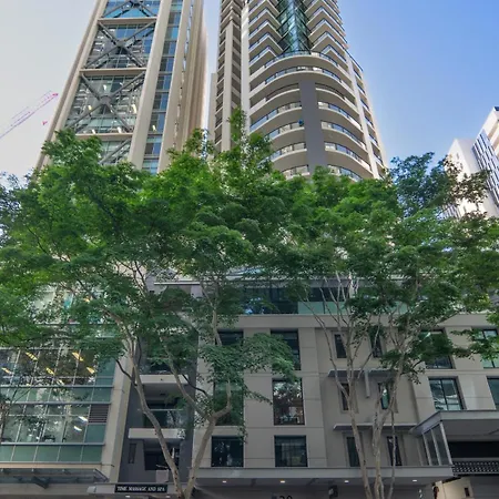 Family-friendly 2br Retreat Heart Of C35 *