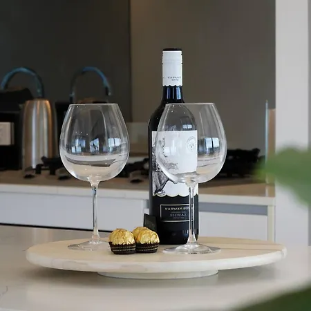Stylish Escape - Views & Perks