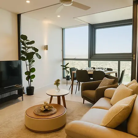 2br Botanic Serenity - Queens Wharf Lv 49 Luxury Bne River Apartment