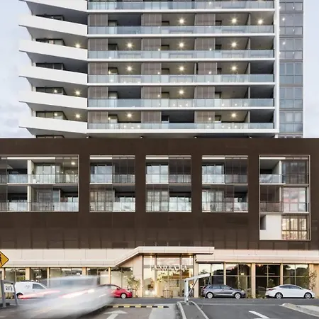 2br Privately Managed, Free Carpark, Wifi, Pool In Panorama Bowen Hills *