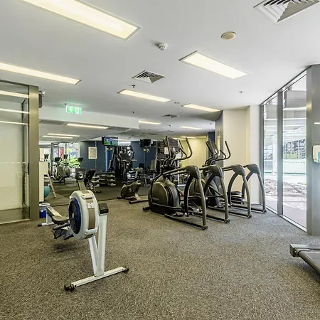 Oaks Panoramic 2br With Pool, Parking, Gym Brisbane