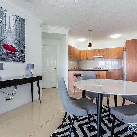 Southbank Parkside Two-bed Apartment *