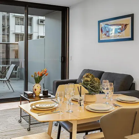 Modern 3br In Sunnybank Pool And Gym Access Apartment