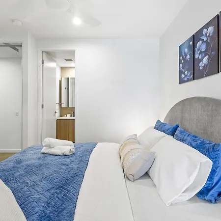 Apartment Gabba Retreat - Rooftop Pool & Stunning View *