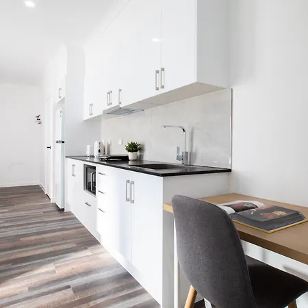 Apartment Spacious 1br In Oxley With Free Parking *