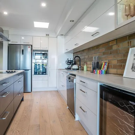 Pulse Hideaway Steps To Valley & Cbd Brisbane