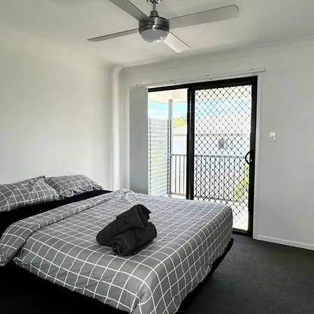 Apartment Boondall 3br Family | Long Deals