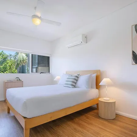 Apartment Bulimba Solace - Poolside Living By River *