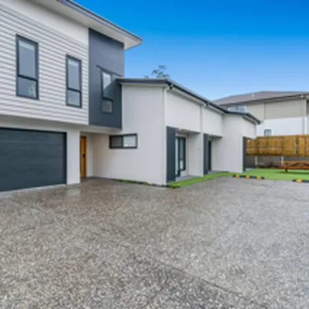 Modern With Garden Views In Shared * Brisbane