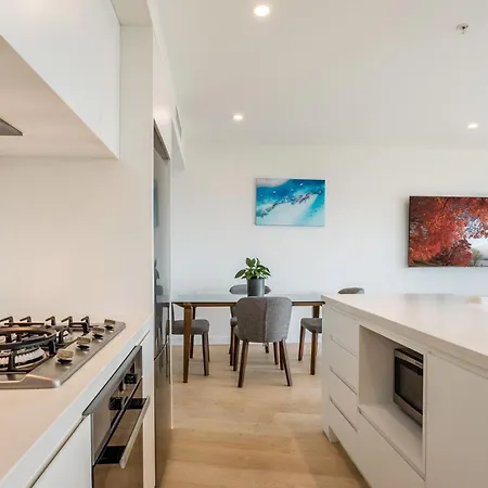 Bright Bowen Hills Apartment, Close To Life Apartment Brisbane