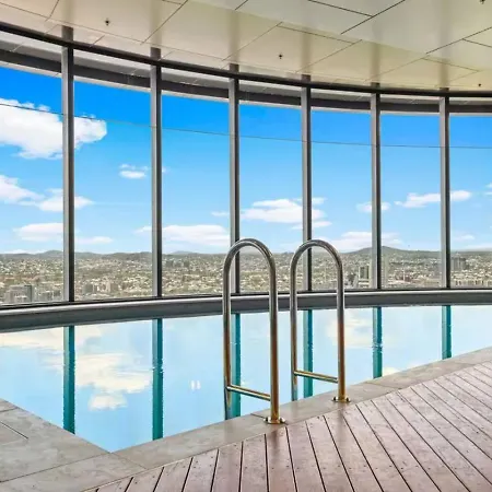 Skytower 72nd Floor 3br With Parking, Pool And Gym * Brisbane