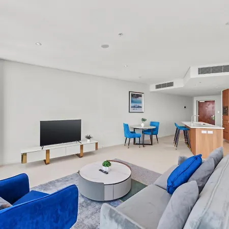 Apartment 1 Bedroom Sky High Escape With Stunning Views *