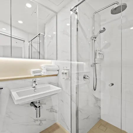 Elegant 1br Urban Retreat In Heart Of Apartment *