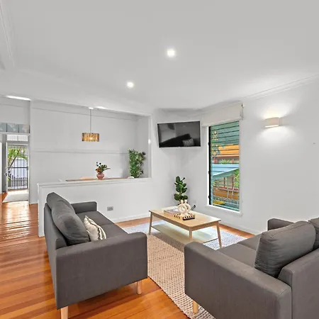 Thomas Street Kangaroo Point