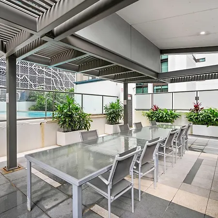 2-bed With River Views Apartment Brisbane